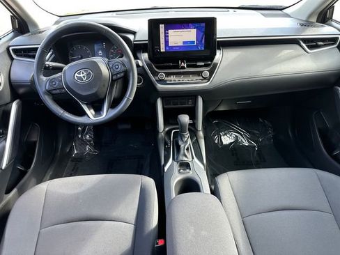 Used 2023 Toyota Corolla Cross LE w/ Moonroof Package AWD/4WD image 19