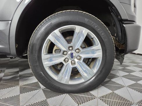 Used 2016 Ford F150 Platinum w/ Equipment Group 701A Luxury AWD/4WD image 11