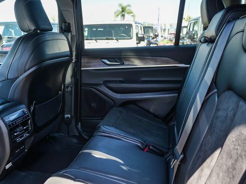 New 2026 Jeep Grand Cherokee L 4WD image 18