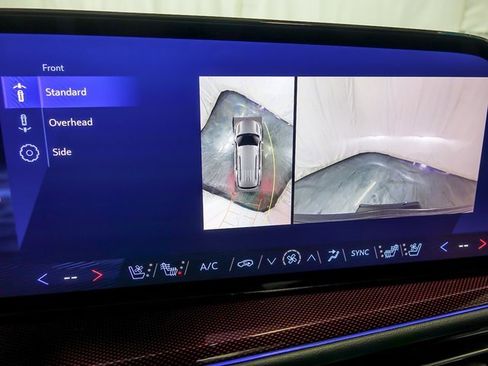 Certified 2024 Chevrolet Traverse RS image 27