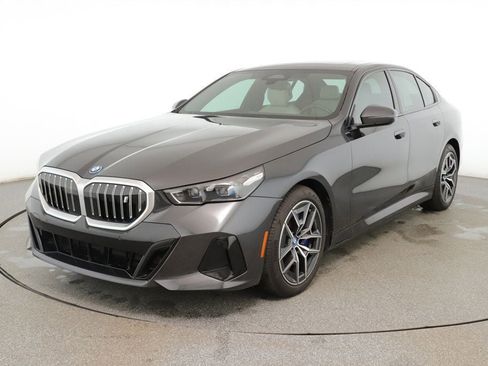 Used 2024 BMW i5 eDrive40i w/ M Sport Package image 1