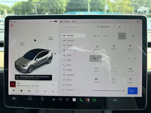 Used 2021 Tesla Model Y Long Range AWD/4WD image 25
