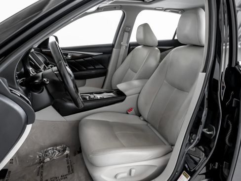 Used 2018 INFINITI Q50 Luxe w/ Cargo Package (L95) RWD image 25