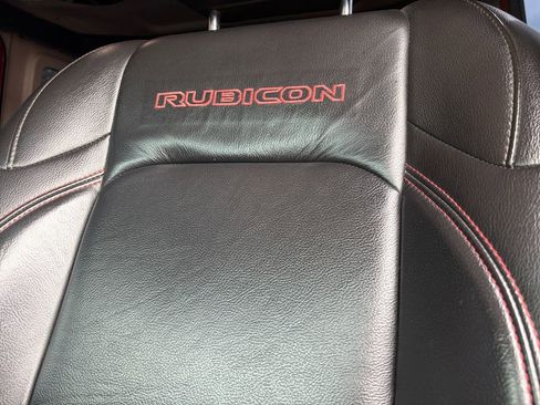 Used 2018 Jeep Wrangler Unlimited Rubicon image 12