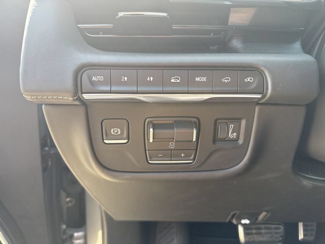Certified 2024 Cadillac Escalade Sport Platinum AWD/4WD image 14