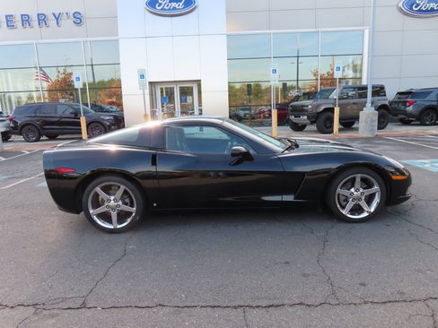 Used 2008 Chevrolet Corvette Coupe image 4