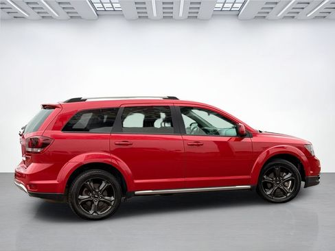 Used 2020 Dodge Journey Crossroad FWD image 5