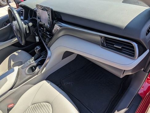 Used 2022 Toyota Camry SE w/ TRD Appearance Package (TMS) image 16