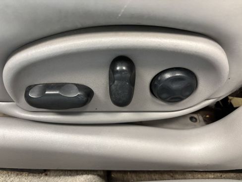Used 2005 Buick Le Sabre Limited FWD image 18