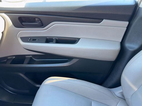 Used 2018 Honda Odyssey EX-L image 24
