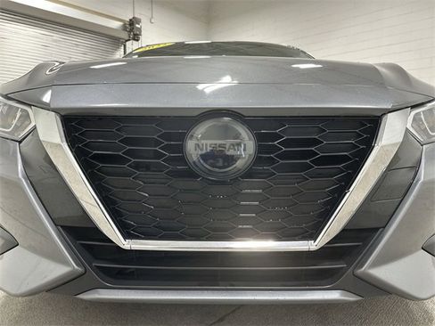 Used 2022 Nissan Sentra SV image 10