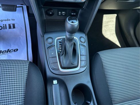 Certified 2021 Hyundai Kona SEL AWD/4WD image 16