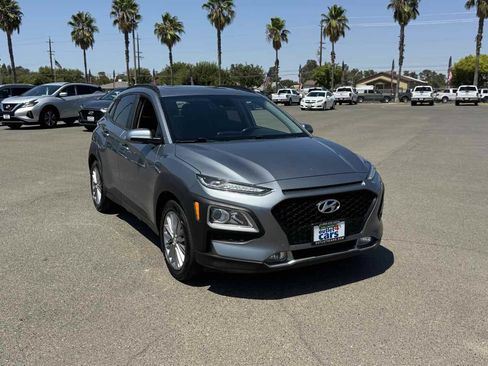 Used 2020 Hyundai Kona SEL Plus FWD image 3