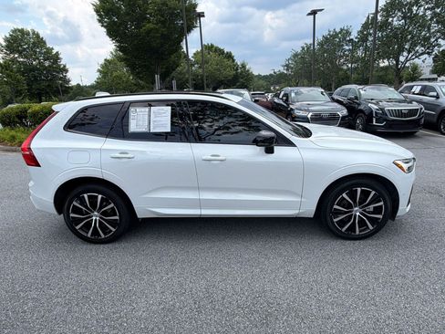 Used 2024 Volvo XC60 B5 Plus w/ Protection Package Premier AWD/4WD image 8