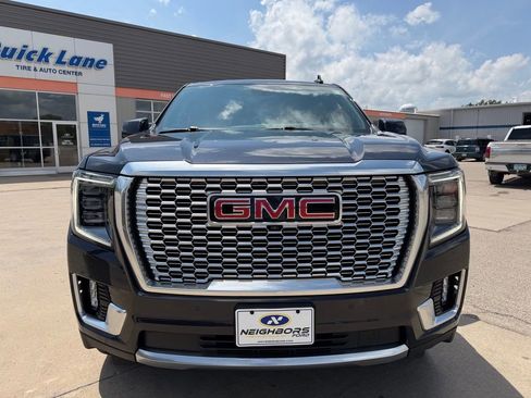 Used 2023 GMC Yukon XL Denali w/ Max Trailering Package AWD/4WD image 2