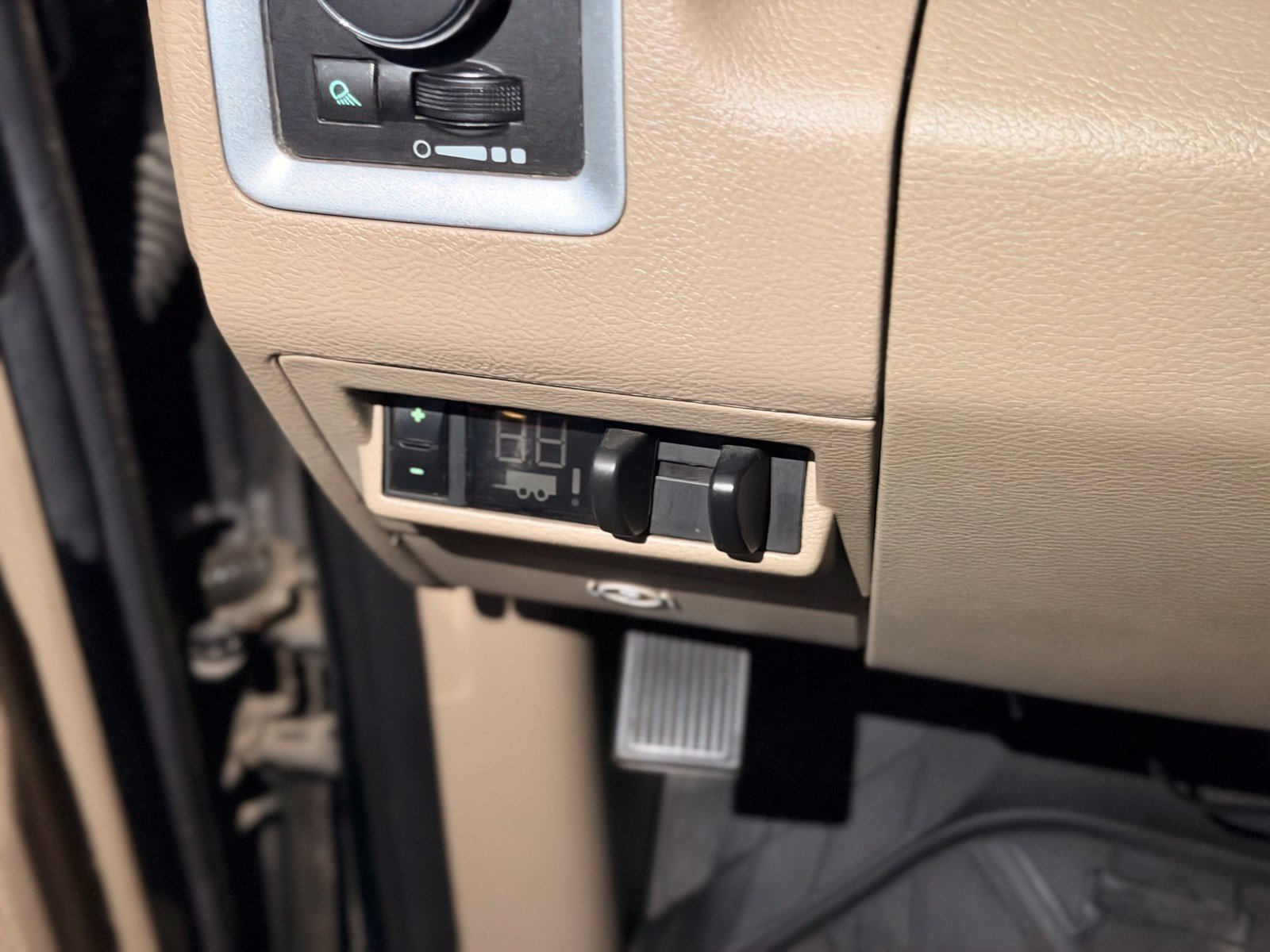 Used 2012 RAM 1500 Outdoorsman AWD/4WD image 28