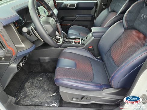 New 2025 Ford Bronco Raptor image 6