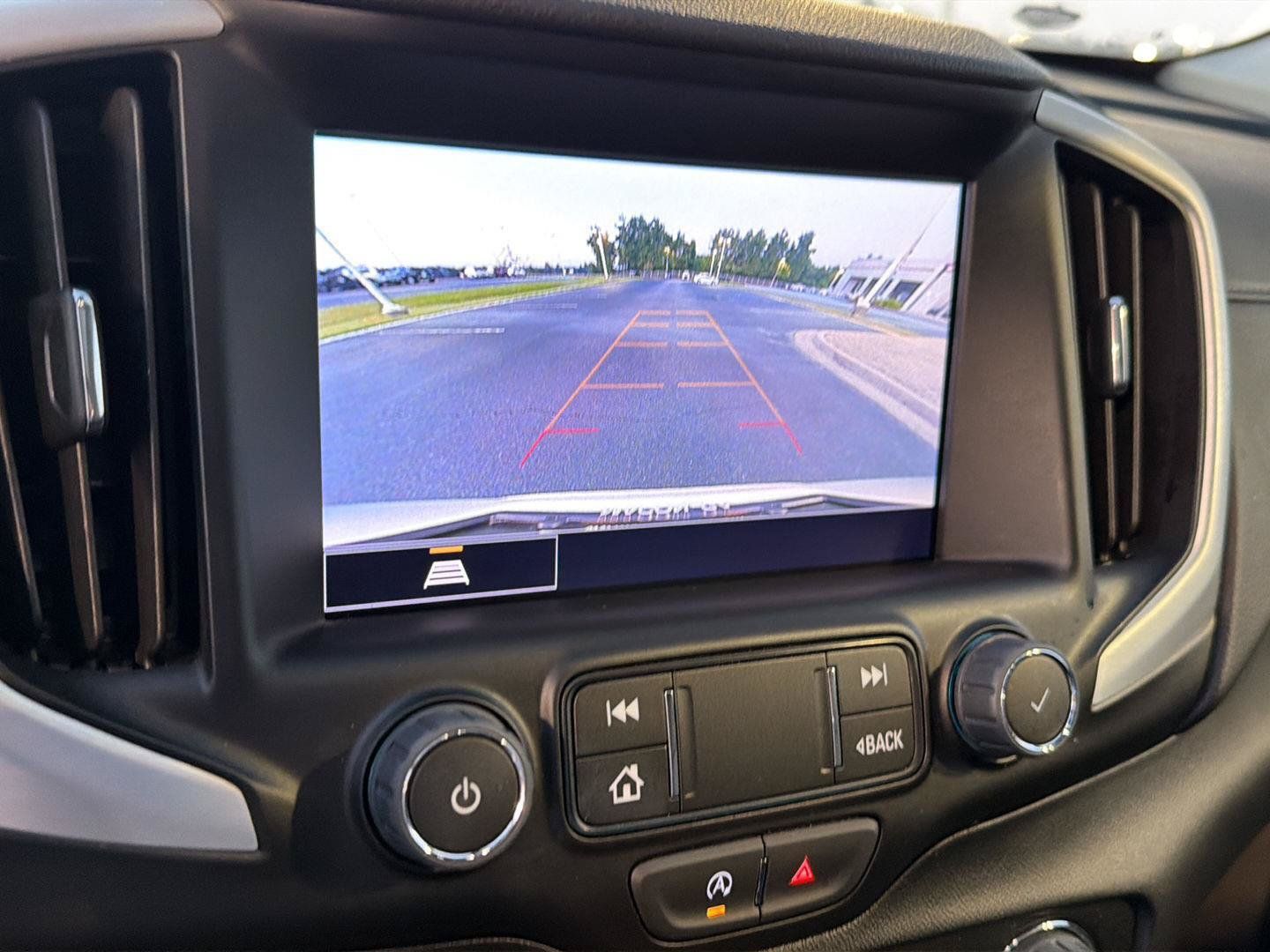 Used 2023 GMC Terrain SLT FWD image 24