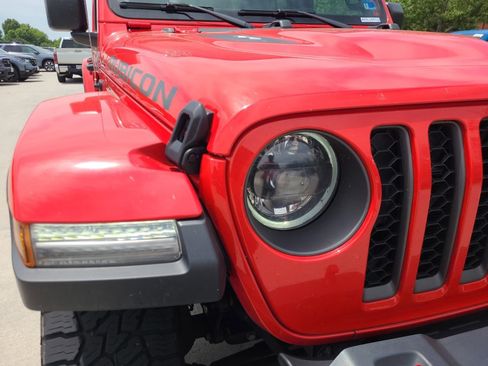 Used 2023 Jeep Gladiator Rubicon w/ Dual Top Group AWD/4WD image 28