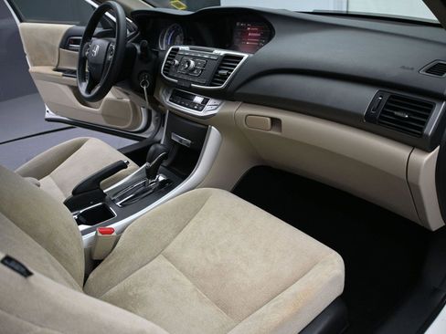 Used 2013 Honda Accord LX image 16