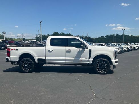 New 2026 Ford F250 Platinum image 4