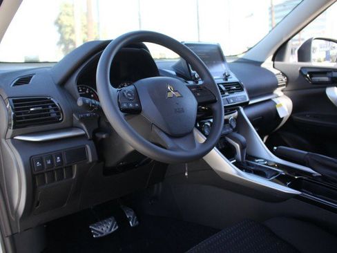 New 2026 Mitsubishi Eclipse Cross ES image 5