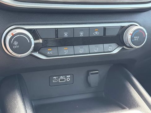 Used 2025 Nissan Altima 2.5 SV AWD/4WD image 26