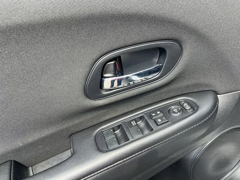 Used 2022 Honda HR-V Sport image 30