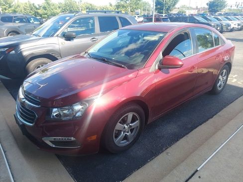 Used 2016 Chevrolet Cruze LT FWD image 4