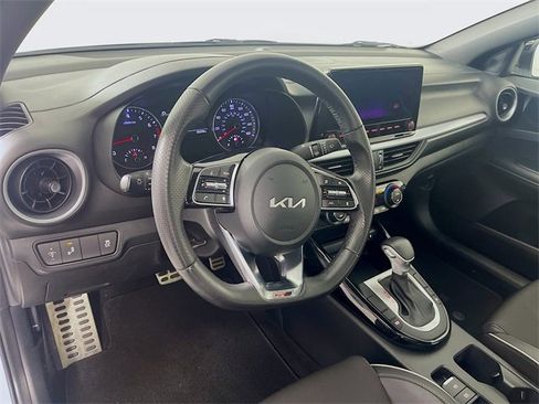 Used 2024 Kia Forte GT-Line w/ GT-Line Premium Package image 10