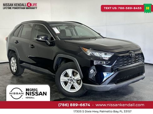 Used 2019 Toyota RAV4 XLE image 1