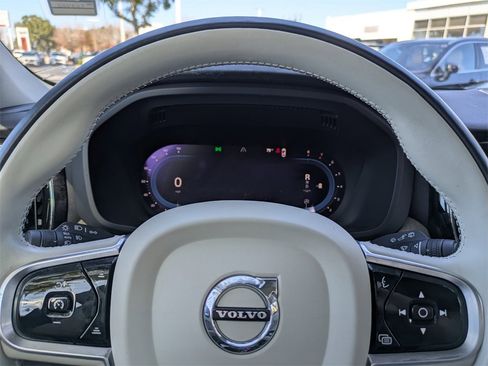 Certified 2023 Volvo XC60 B5 Plus w/ Protection Package Premier image 36