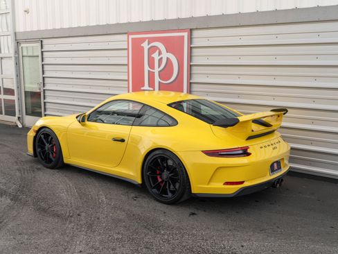 Used 2018 Porsche 911 GT3 w/ Sport Chrono Package image 41