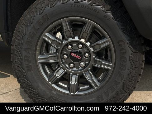 New 2026 GMC Sierra 1500 AT4X AWD/4WD image 9