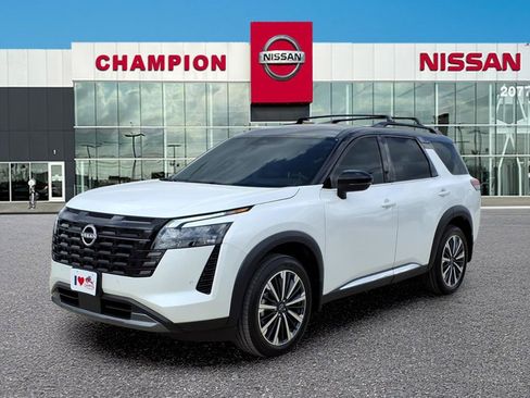 New 2026 Nissan Pathfinder Platinum w/ Lighting Package image 3