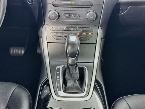 Used 2016 Ford Edge SEL w/ Equipment Group 201A FWD image 37