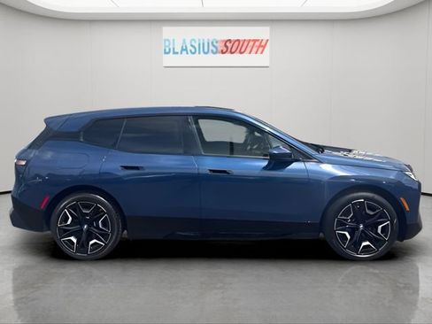 Used 2024 BMW iX xDrive50 w/ Sport Package AWD/4WD image 2