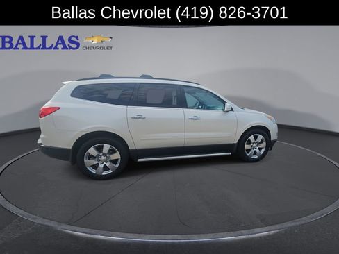 Used 2011 Chevrolet Traverse LT w/ All-Star Package FWD image 9