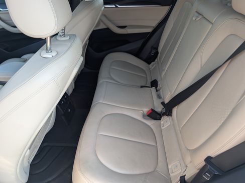 Used 2018 BMW X1 xDrive28i AWD/4WD image 7