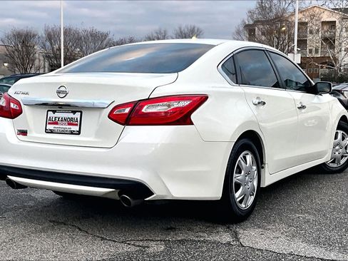 Used 2016 Nissan Altima 2.5 S w/ Power Driver Seat Package image 11