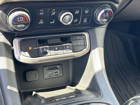 Used 2020 GMC Acadia Denali w/ Technology Package image 26