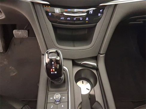 Used 2025 Cadillac XT5 Premium Luxury image 21