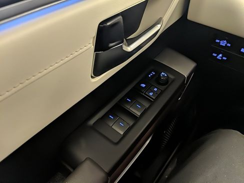 Used 2023 Toyota Tundra 1794 Edition image 31