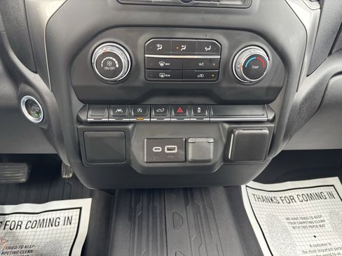 Used 2024 Chevrolet Silverado 1500 Custom image 19