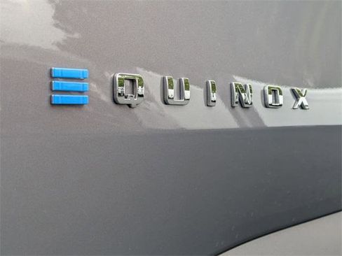 New 2026 Chevrolet Equinox EV LT image 30