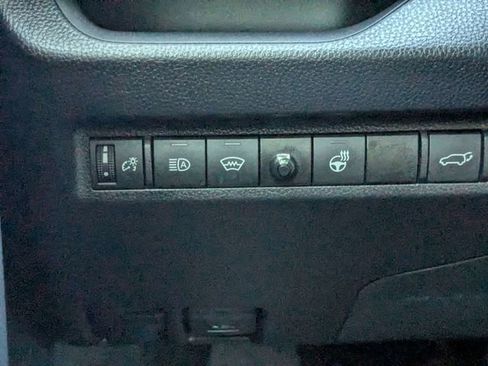 Used 2024 Toyota RAV4 XLE Premium image 23