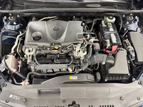 Used 2018 Toyota Camry LE w/ Protection Package (Q2) image 12