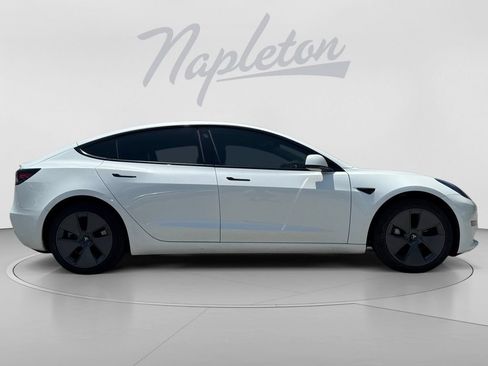 Used 2023 Tesla Model 3 Standard Range RWD image 9