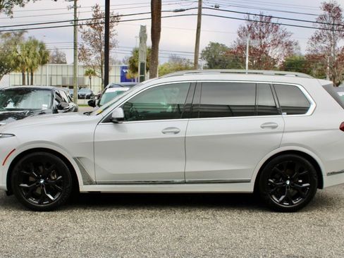 Used 2023 BMW X7 xDrive40i w/ Executive Package image 9