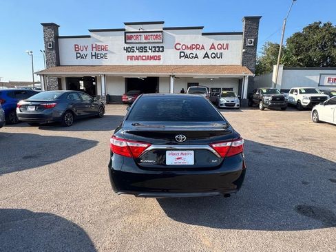 Used 2017 Toyota Camry SE FWD image 6